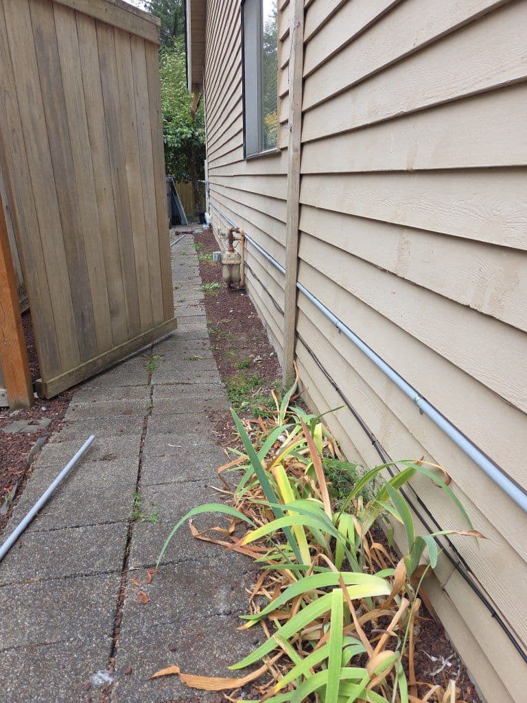 Gallery photos for Efficient AC Unit Installation with Expert Wiring: Image #3